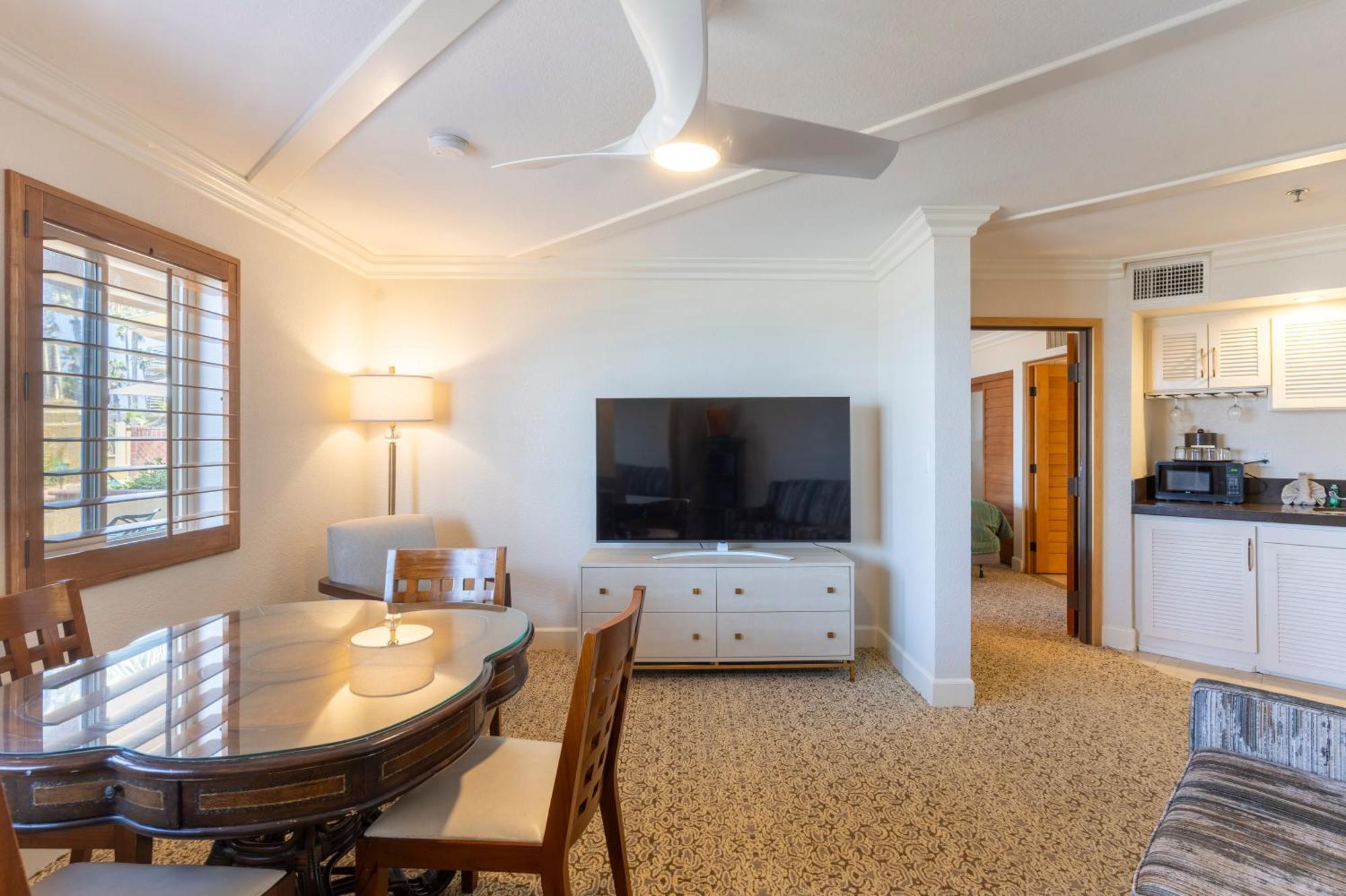 Pacific Terrace Hotel 4*