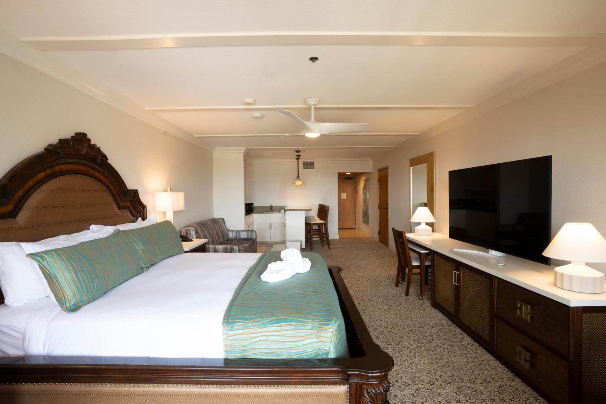Pacific Terrace 4*